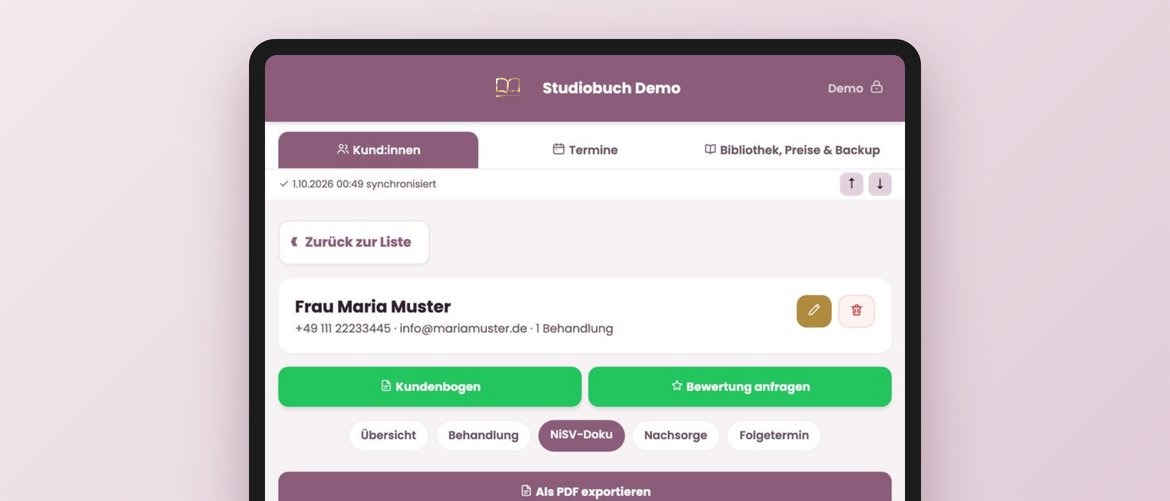 Studiobuch auf dem Tablet: Kundenkarte einer Beispielkundin aus der Demo-Version